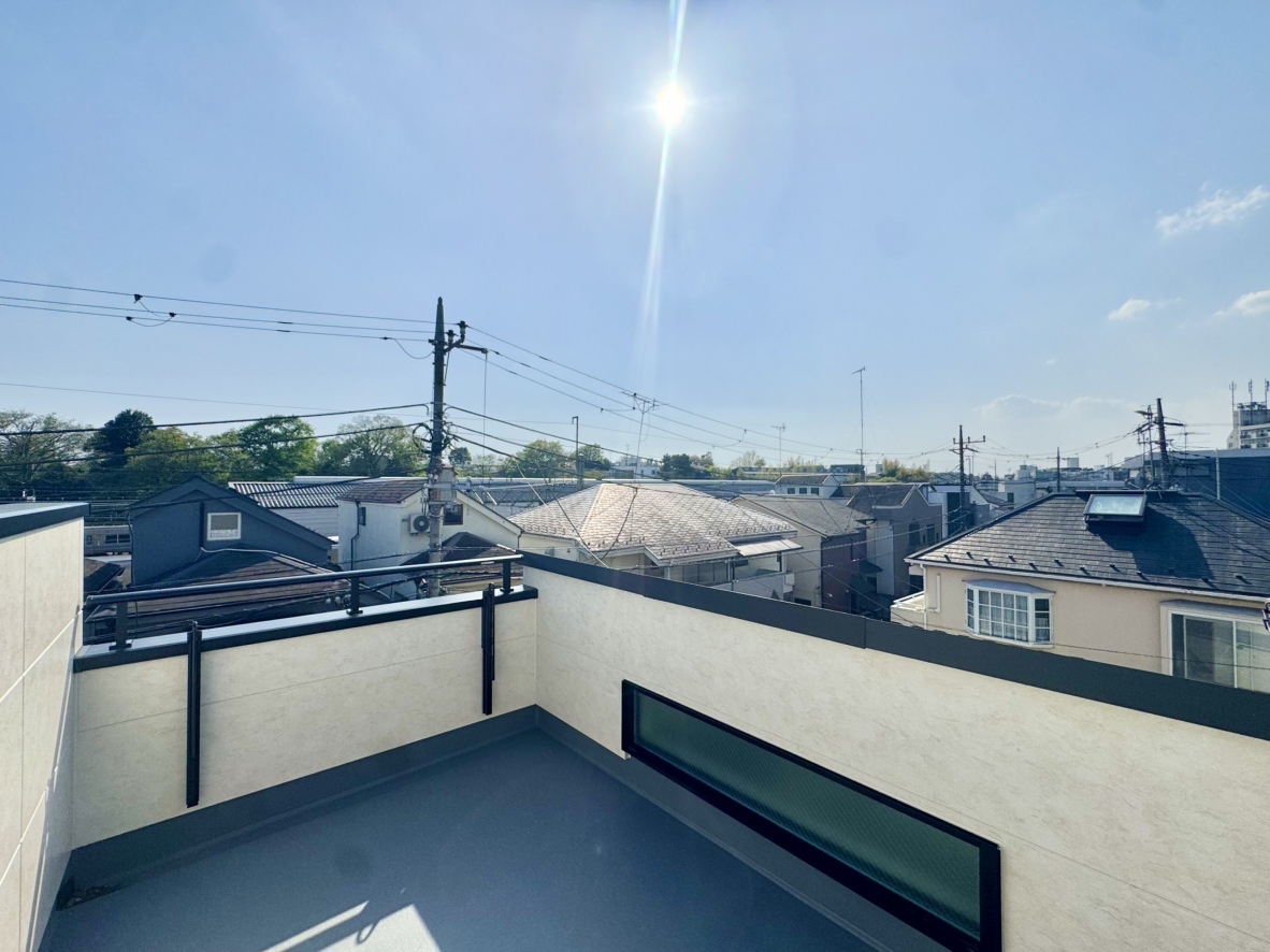 ルーフバルコニー